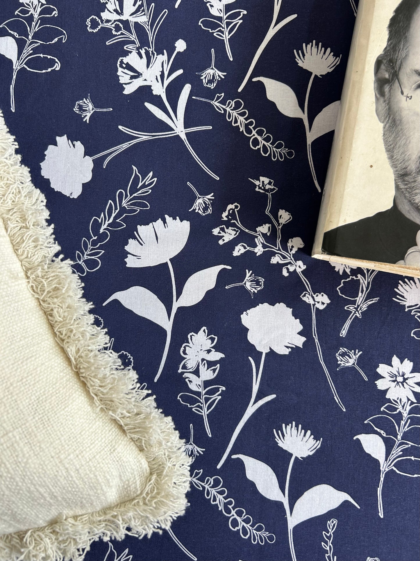 King Fitted 100% Cotton Navy Print Bed Sheet Set