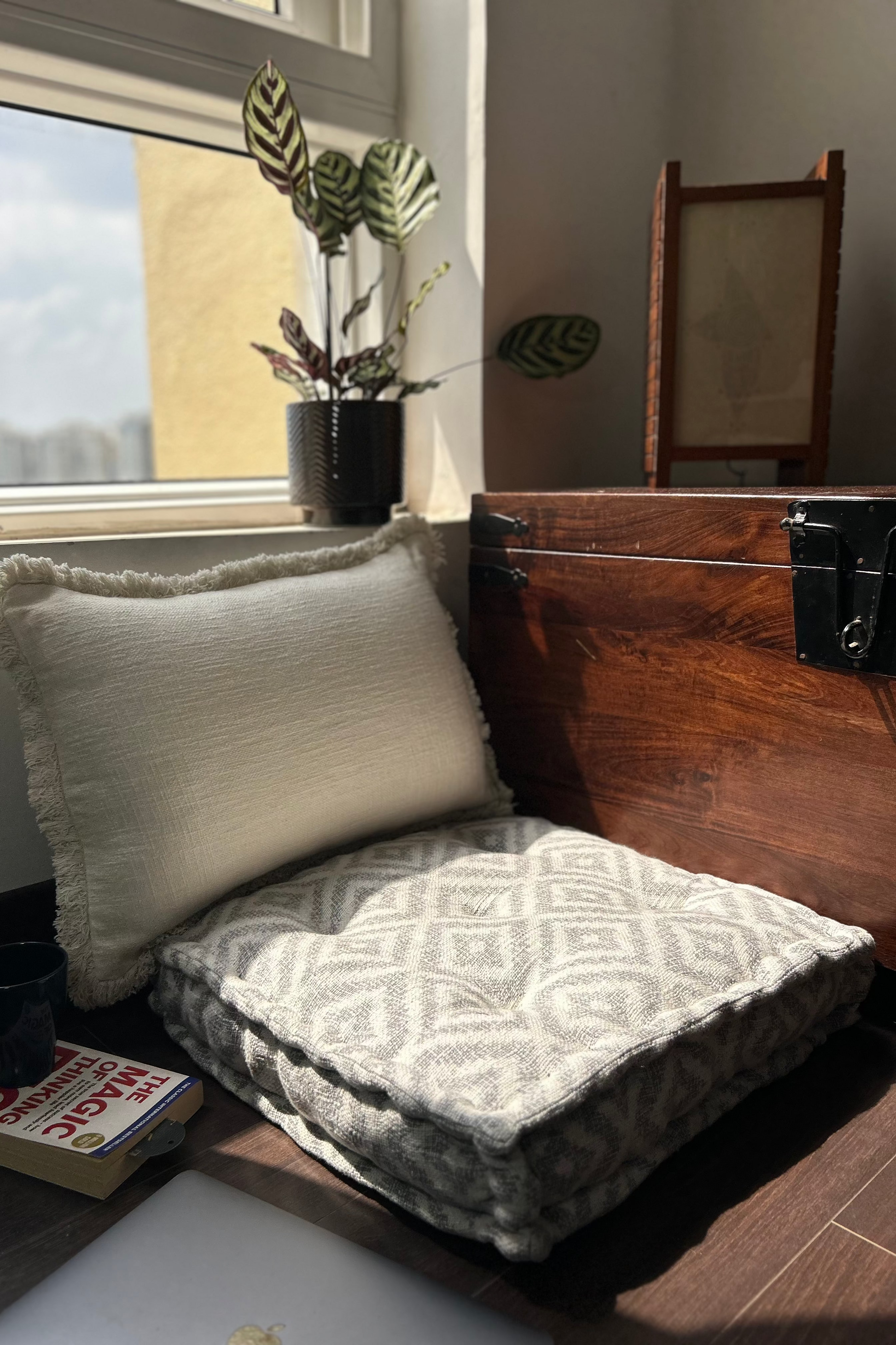 Floor Cushion - Grey Rhombus - 20" X 20" X 4"