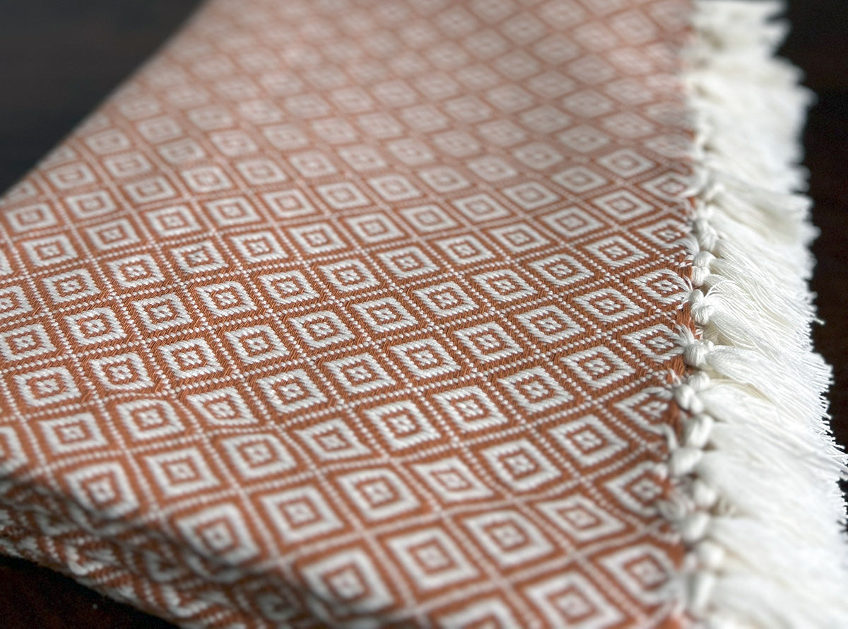 Throw 100% Cotton - Yarn Dyed Diamond - Brick Red