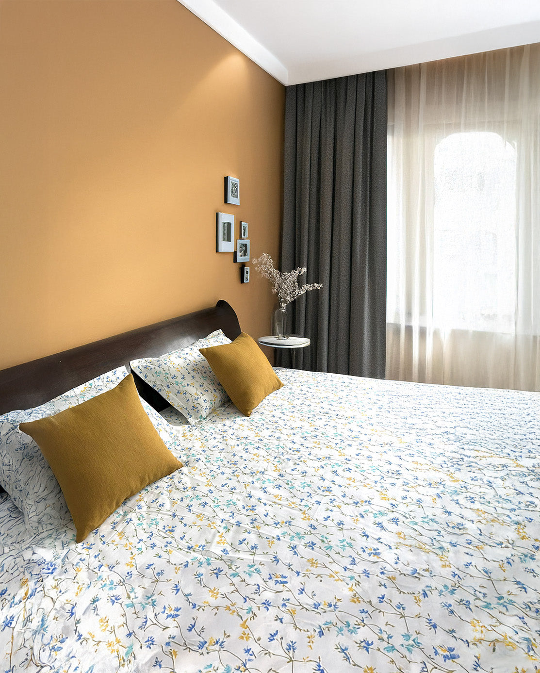 King Flat 300 Thread Count 100% Cotton Sateen Wildflower Print Bed Sheet Set