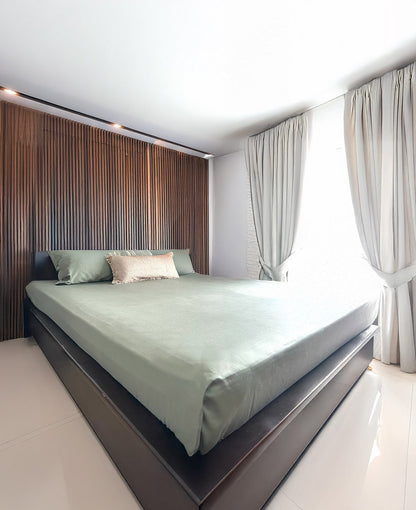 Queen Flat TC 300 Pure Cotton Solid Olive Bedsheet Set